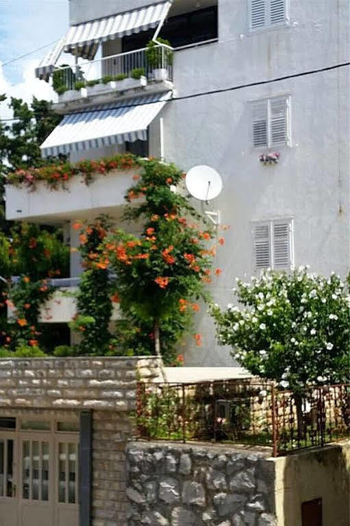 Apartments Dora Split Exterior photo